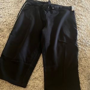 Burberry cropped jogger size large